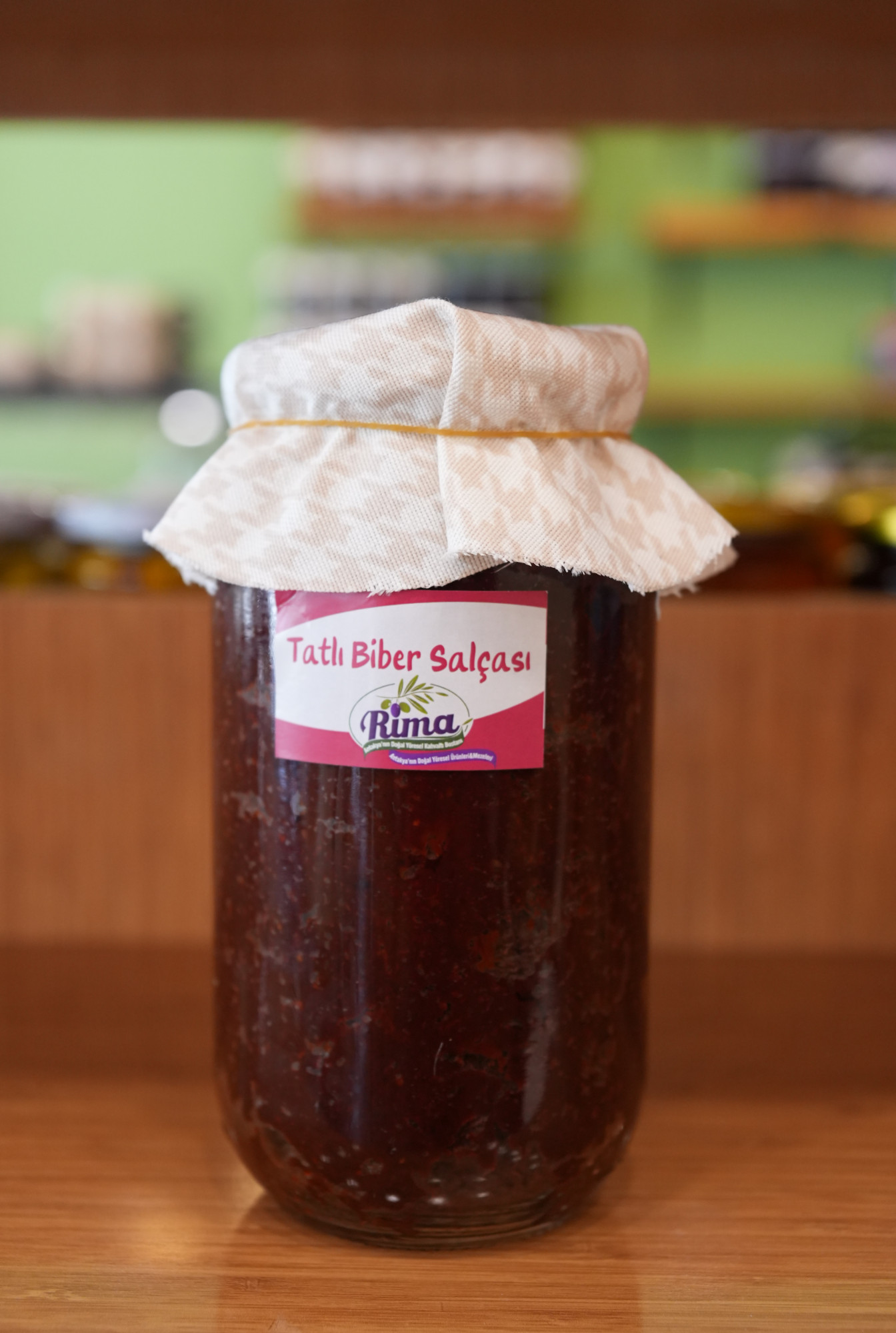 Tatlı Biber Salçası
